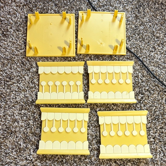 Rudolph the Red nose Reindeer Vintage Christmas Figurine Set - Picture 3 of 14